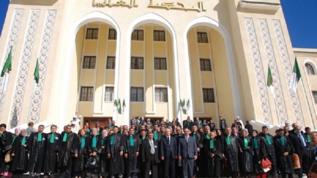 Photo de Issaad Mebrouk succède à Djamel Laidouni