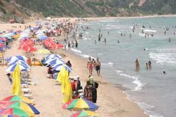 Photo de Les touristes nationaux optent pour des vacances dans leur pays