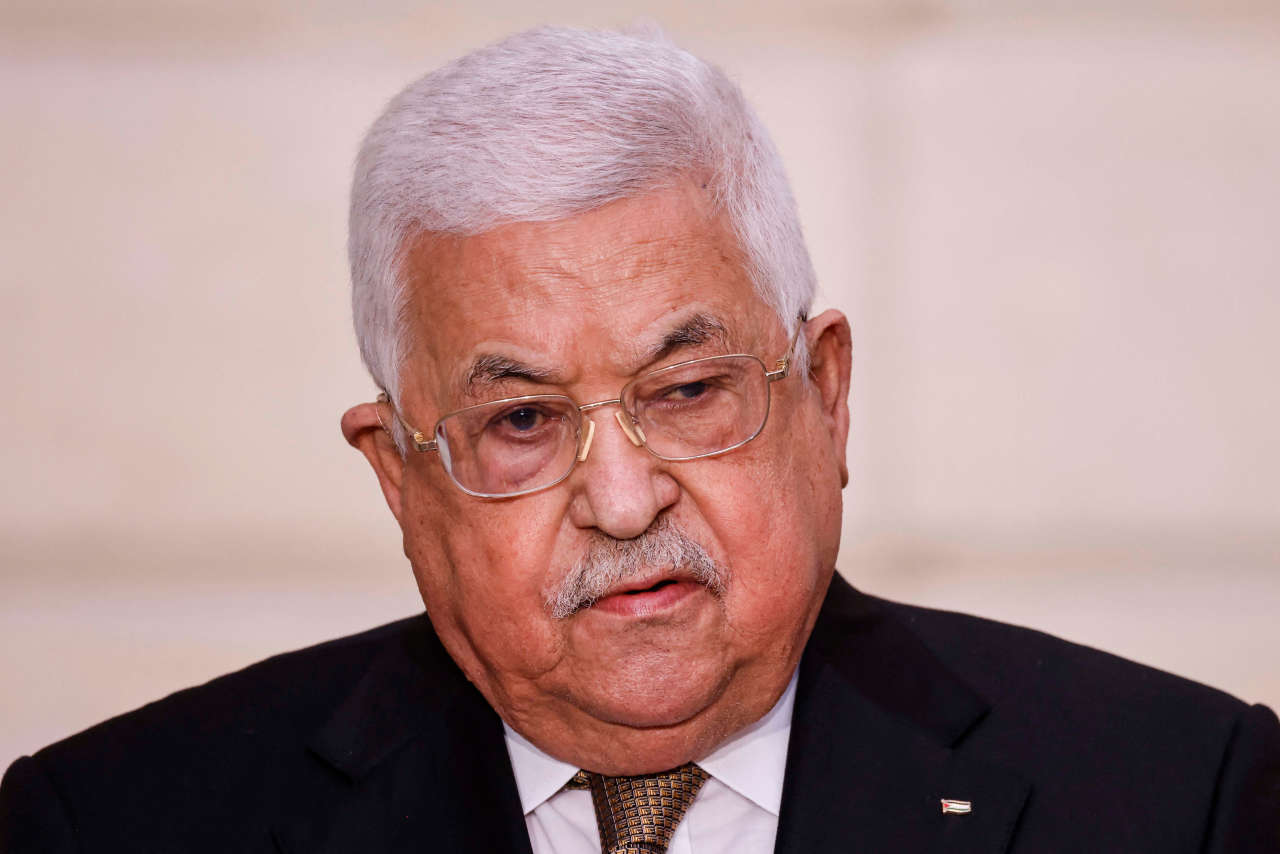 Photo de Abbas demande au chef de la CIA de faire pression sur l’entité sioniste