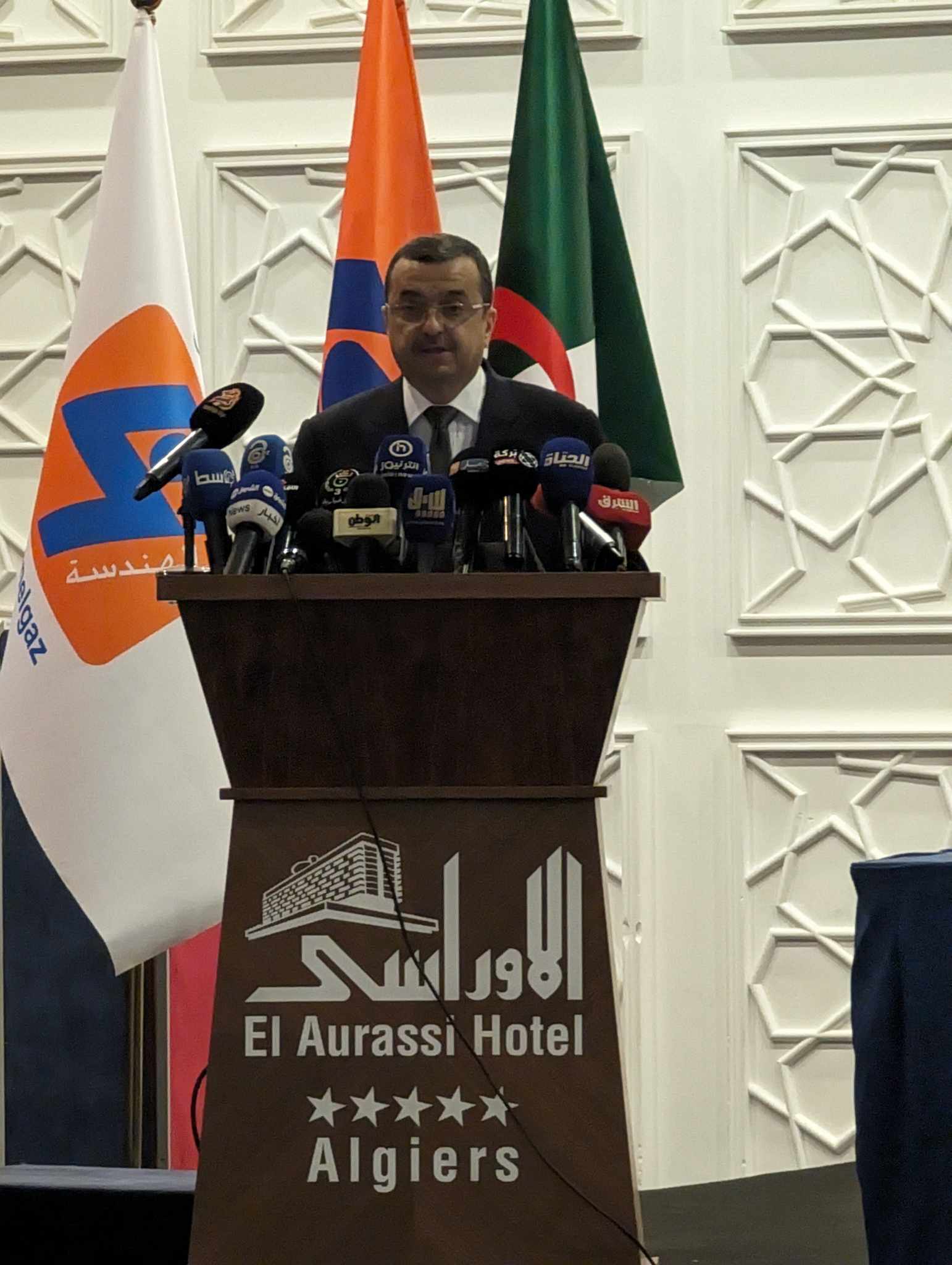 Photo de Arkab affirme que l’Algérie sera un fournisseur d’électricité issue des énergies renouvelables.