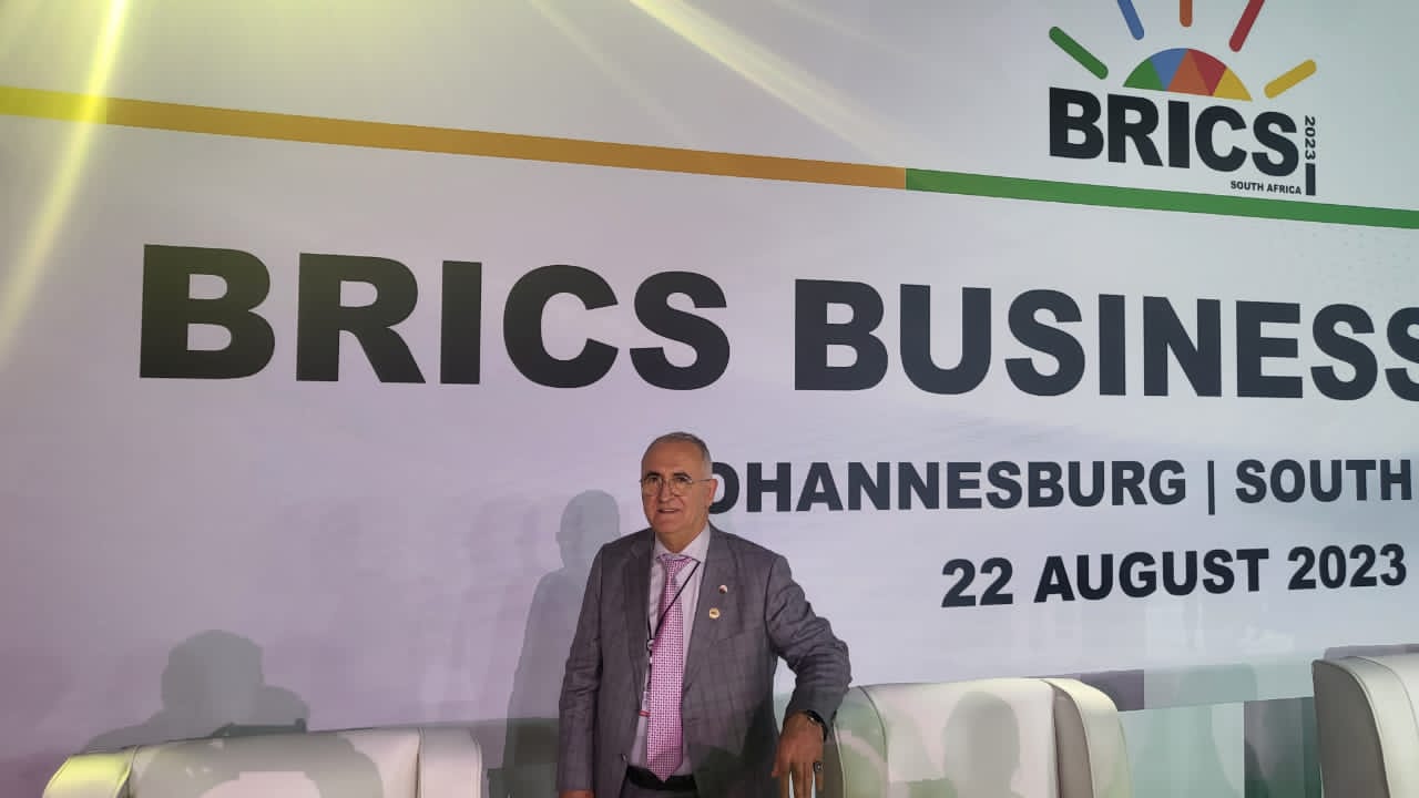 Photo de Faid participe au forum des hommes d’affaires des BRICS