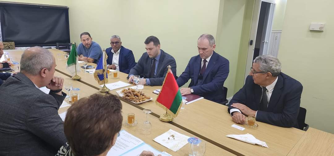 Photo de Renforcement des liens bilatéraux : Rencontre fructueuse entre la CAP et l’ambassadeur Biélorusse en Algérie