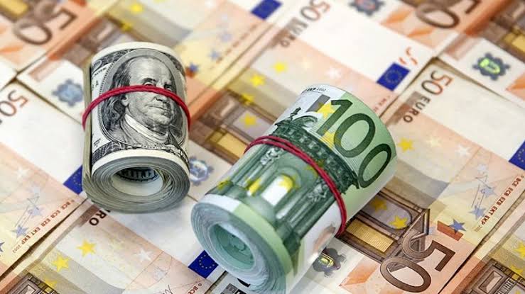 Photo de Évolution du dinar face aux devises
