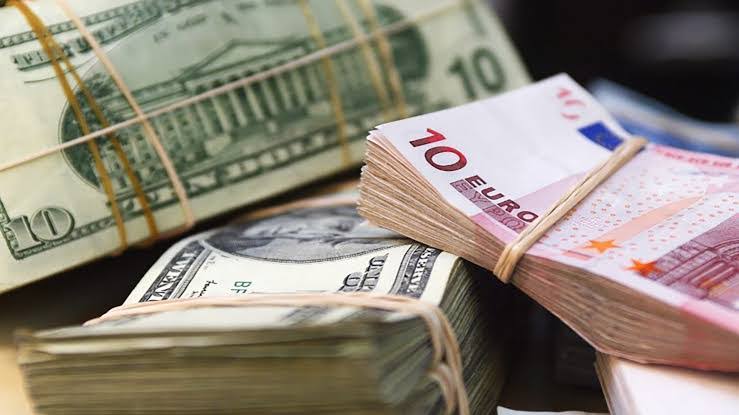 Photo de Évolution de la monnaie locale face aux devises