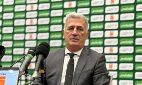 Photo de Petkovic organisera une conférence de pressé ce jeudi !